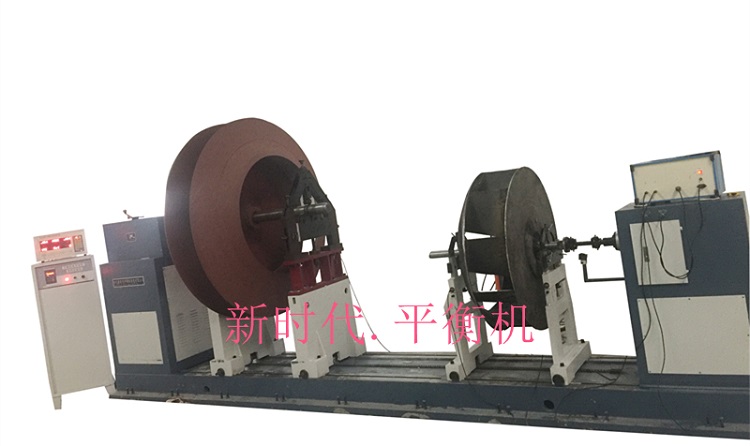 YF2W5000-500雙車(chē)頭四擺駕組合平衡機
